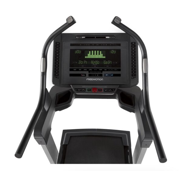 Freemotion i10.9b Incline Trainer - Image 4